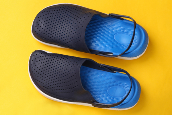 Men's Clogs Wholesale