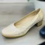 Női cipő, balerina típusú, kissarkú, 36-40, bézs, Comer, nagyker, YEHJ-163