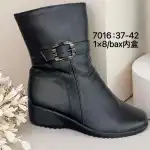 Дамски ботуши, високи, 37-42, косъм, черни, катарама като аксесоар, на едро, D708