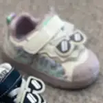 Dziewczęce buty do tenisa, 16-20, różowo-białe, „Trzy”, z okularami, podeszwą i koronką