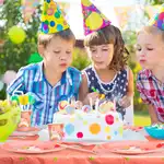 Парти комплект Еднорог за 16 души, чинии, прибори, покривка, салфетки, игра, банер