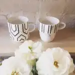 Art Deco - set de căni mari pe suport; porțelan New Bone